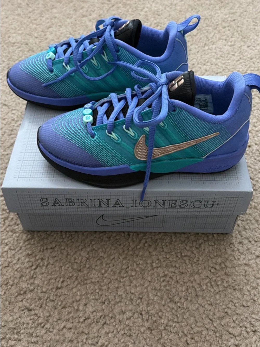 Nike Sabrina 3 SE Basketball Shoes, Youth 1.5Y, New in Box, Color: Saphirre/Cact